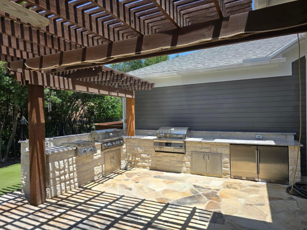 outdoor kitchen